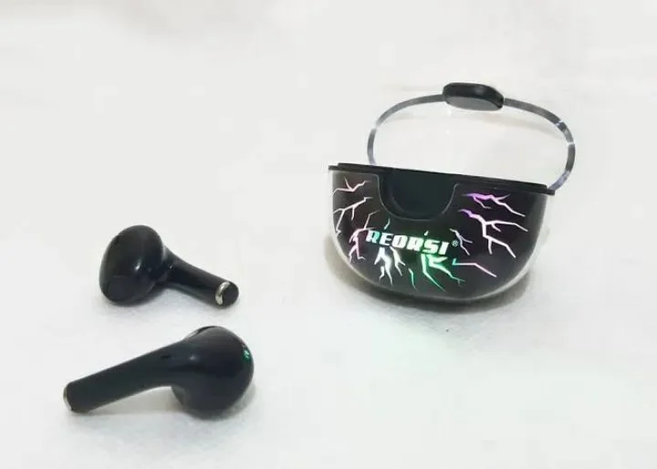 Recrsi RE E-70 RGB Gaming Earbuds 