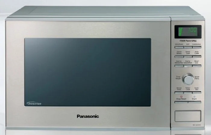 Panasonic Inverter Grill Microwave Oven (NN-GD692S)