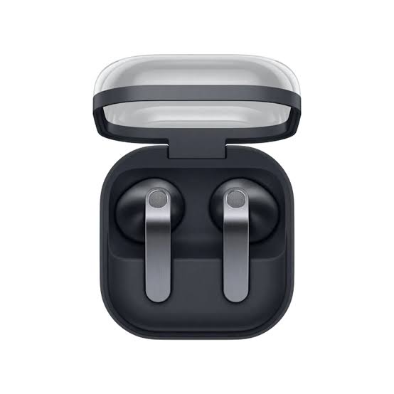 Samsung Galaxy Buds 4 Earbuds